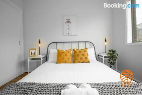 109Cozy Cranbourne Family House5Bed2Bath2Parking - Darwin Holiday 3