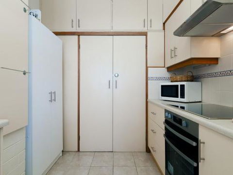 1 Little Hut 20 Kurrawa Close Spectacular Water Views NBN & Air Conditioned - Darwin Holiday 5