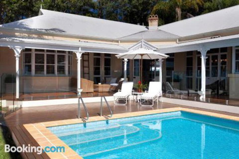 Sunrise At Sanquar Noosa Hinterland - Darwin Holiday 5