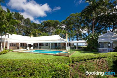 Sunrise At Sanquar Noosa Hinterland - Darwin Holiday 2