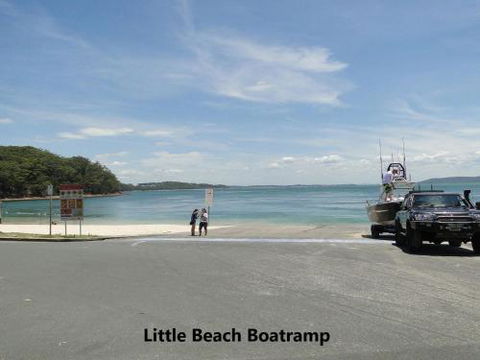 2 The Helm 22 Voyager Cl Stunning Waterfront Unit With Air Conditioning - Darwin Holiday 5