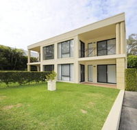 Bagnall Views 2 / 161 Government Rd Stylish  modern duplex across the road to the waters edge - Darwin Holiday