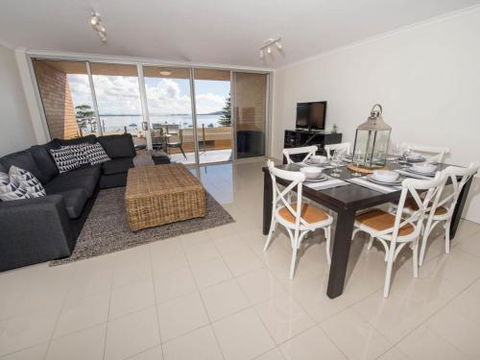 7 The Crest 6 8 Tomaree St. Stunning Unit With Spectacular Water Views. - Darwin Holiday 2