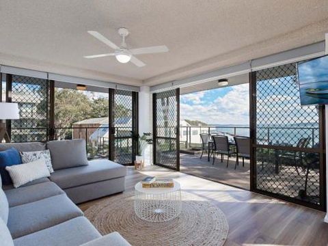 1 The Poplars 34 Magnus St. Panoramic Water Views Pool Aircon & WIFI - Darwin Holiday 0