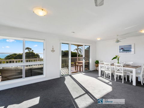 13 Seacombe Grove Ventnor - Darwin Holiday 6