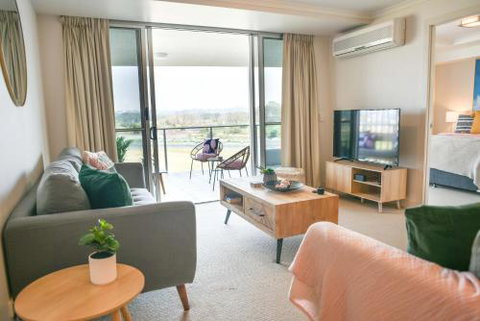 Heart Of The Sunny Coast 2 Resort Pools Gym NOW OPEN! Walk To Sunshine Plaza - Darwin Holiday 1