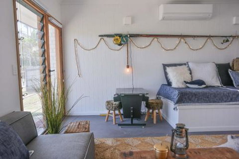 Quiet Pet Friendly Home 3 Houses To Beach Entry With Private Pool Walk To Shops - Darwin Holiday 2