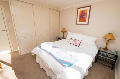 Kileys Run Rural Home Close To Orange - Darwin Holiday 3