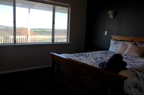A Better Life Animal Sanctuary FarmStay Private Two Bedrooms Lounge Room & Bathroom & Toilet Shared Kitchen - Darwin Holiday 4