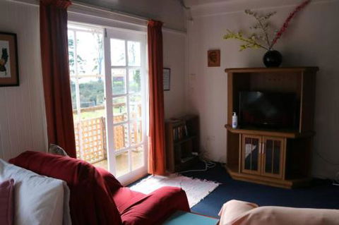 Wind Song Mountain Retreat - Darwin Holiday 0