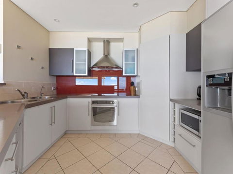 Aqua Shores Penthouse - Darwin Holiday 1