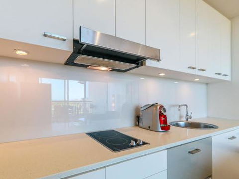 Luxury Retreat 2 Bedroom Spa Suite - Darwin Holiday 1