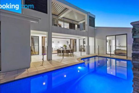 Narrabeen Beach House - Darwin Holiday 0