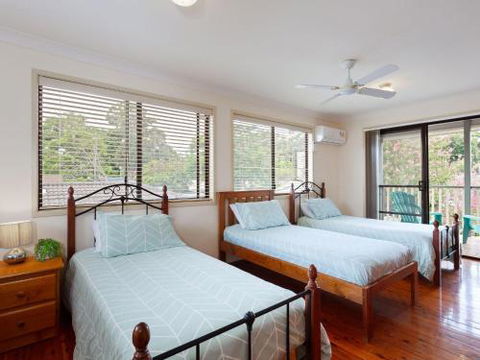 Willows At The Bay 111 Horace St. Large House With Aircon WIFI & Boat Parking. - Darwin Holiday 4