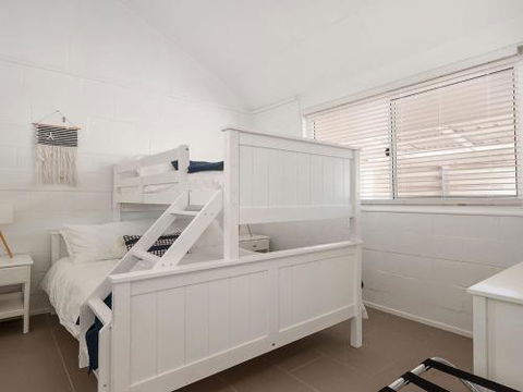 Little Kingsley Beach House 59A Kingsley Drive - Darwin Holiday 3