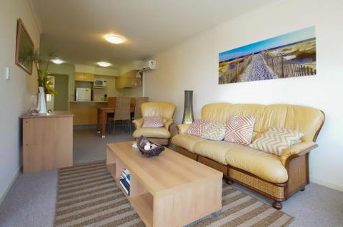 The Marina Unit 310 2 Little Street Forster - Darwin Holiday 4