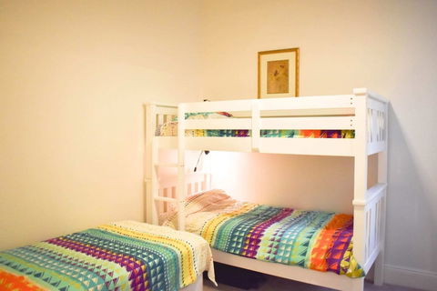 Cosy Erko 2 Bedroom Home On Edge Of Sydney City Centre - Darwin Holiday 0