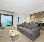 A Modern  Central Apt with Beautiful City Views - Darwin Holiday
