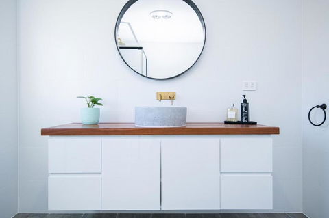 The Byng House Grand & Central Entertain 12 - Darwin Holiday 6