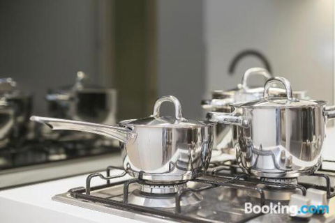 2BR LightHouse Suites In Melbourne CBD - Darwin Holiday 3