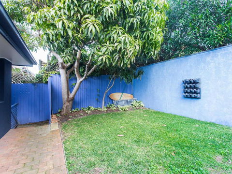 Easy Living At 14 Daphne Street - Darwin Holiday 4
