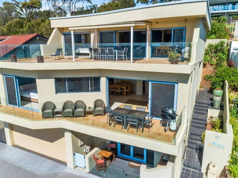 Aqua Shores Award Winning Apartment - Darwin Holiday 2