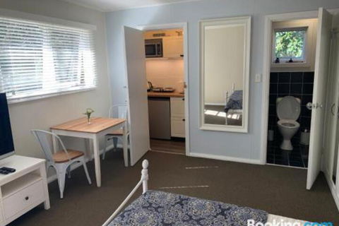 Aroha Studio - Darwin Holiday 3