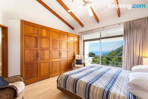 Split Living With Ocean Views Noosa Heads - Darwin Holiday 3