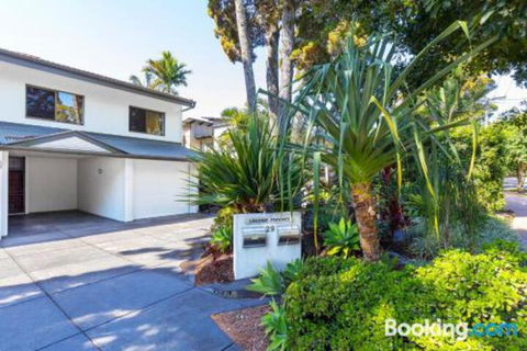 Split Living With Ocean Views Noosa Heads - Darwin Holiday 0