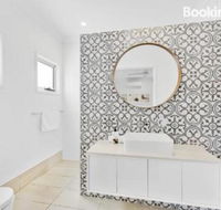Mudjimba Island Beach House - Darwin Holiday