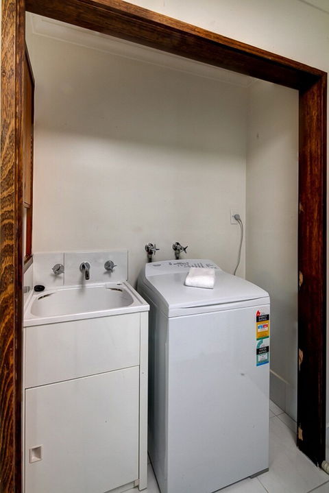 Malseeds - Darwin Holiday 6