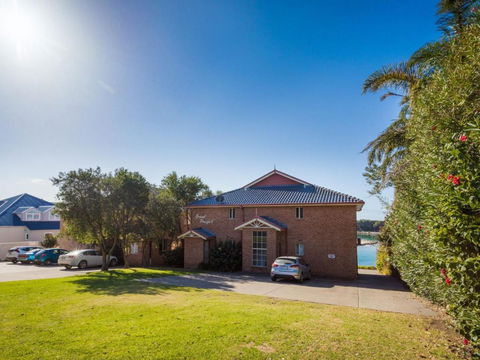 Grand Pacific 2 Unit 2 - Darwin Holiday 6