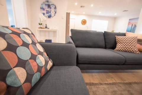 Contemporary â€˜Espritâ€™ With River Reserve Access - Darwin Holiday 5