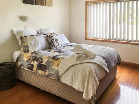 Rye 1 Sleeps 10 Great Weekender FREE WINE NETFLIX - Darwin Holiday 2