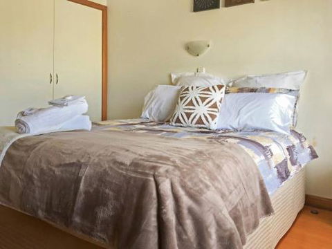 Rye 1 Sleeps 10 Great Weekender FREE WINE NETFLIX - Darwin Holiday 6