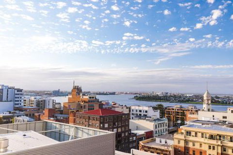 Boutique Apartment In Highly Sought After Arena - Darwin Holiday 4