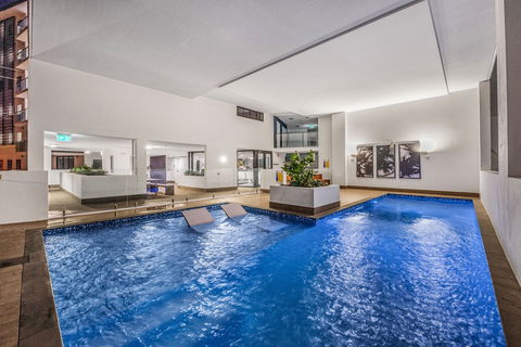 Arise Hedge - Darwin Holiday 3