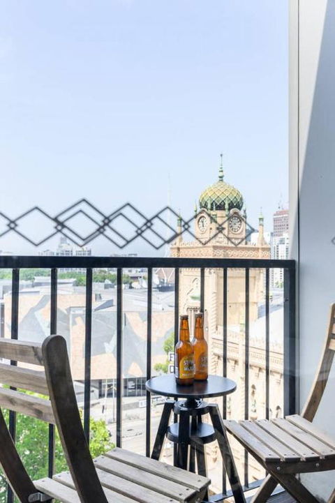 LUCY Stylish City Vibe & Views - Darwin Holiday 5