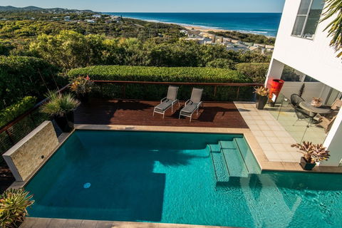 Sunshine Coast White House - Darwin Holiday 2