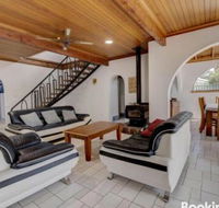 31 Rest Point Absolute Waterfront with Jetty - Darwin Holiday