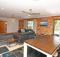 Urangan Harbour Bungalow - Darwin Holiday