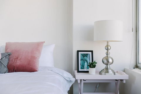 Perfect Location Spacious 2BR Apt Near Flinders Station - Darwin Holiday 1