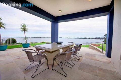 Brookwater Waterfront On Lake Mulwala - Darwin Holiday 3
