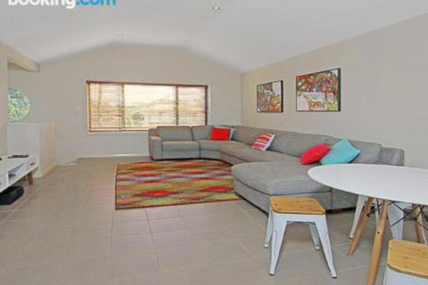 Seaside Escape At Jones Beach Swimming Pool - Darwin Holiday 3