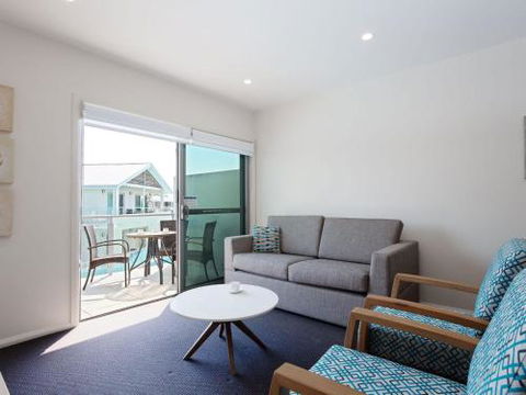 245 Pacific Blue 265 Sandy Point Rd Air Conditioned Unit With Resort Facilities & Linen Supplied - Darwin Holiday 1