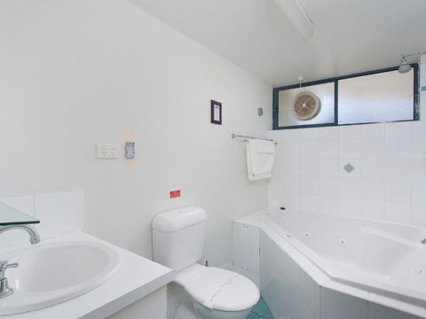 Breezy Dayz At Nelson Bay - Darwin Holiday 6