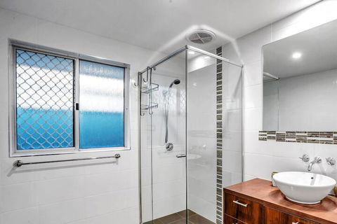 The Savoy Beach House - Darwin Holiday 5