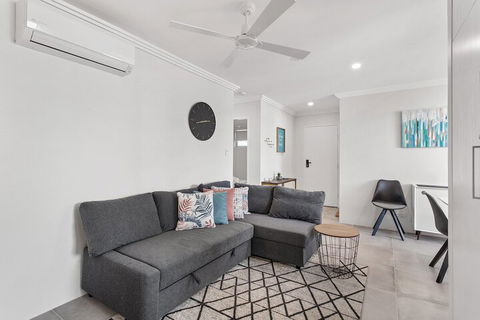 Bay Village Unit 11 / 47 Shoal Bay Road - Darwin Holiday 2
