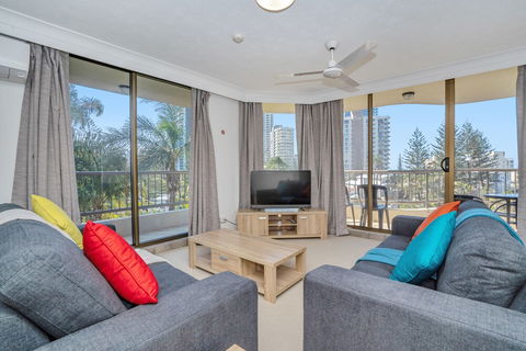 Terrific Location Large 2BR 2 Bath Apt - Darwin Holiday 6