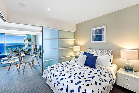 Luxurious Apartment Heart Of Surfers - Darwin Holiday 4